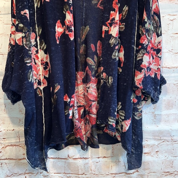 Knitted and Knotted Anthopologie batwing sleeve open cardigan floral M collared - Picture 3 of 13